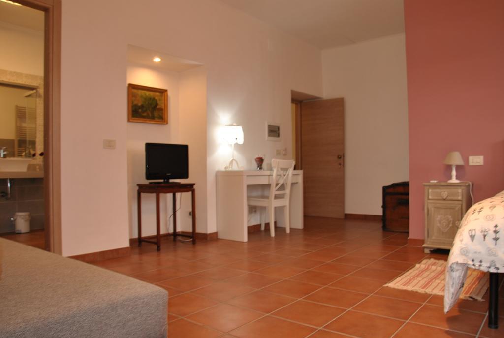 Casale Appio Hotel Roma Ngoại thất bức ảnh